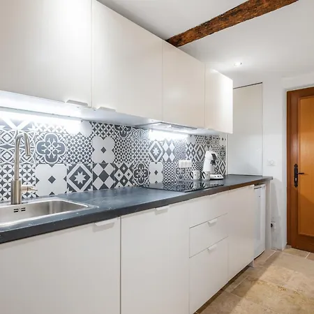 L'ecrin De Pierre Dans Un Cadre De Vie Unique Apartment *
